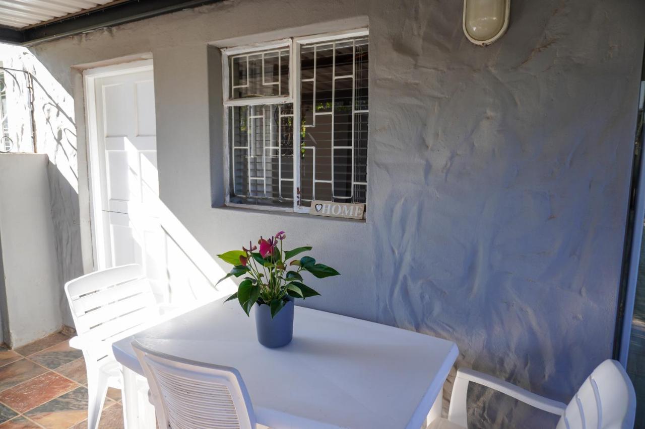Avondblij Apartment Oudtshoorn Bagian luar foto
